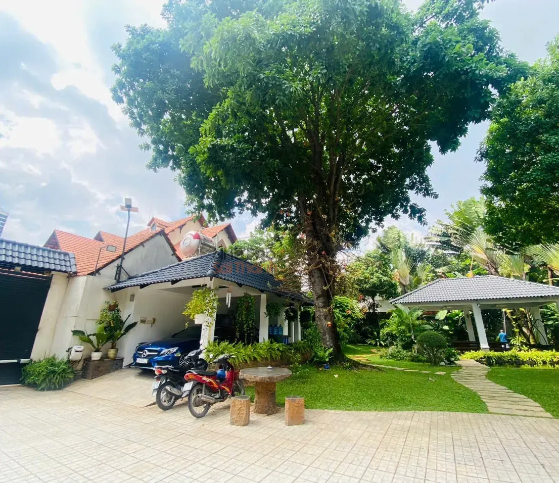 Hình ảnh Bán biệt thự 17A Trần Văn Sắc Phường An Khánh ( Thảo Điền)