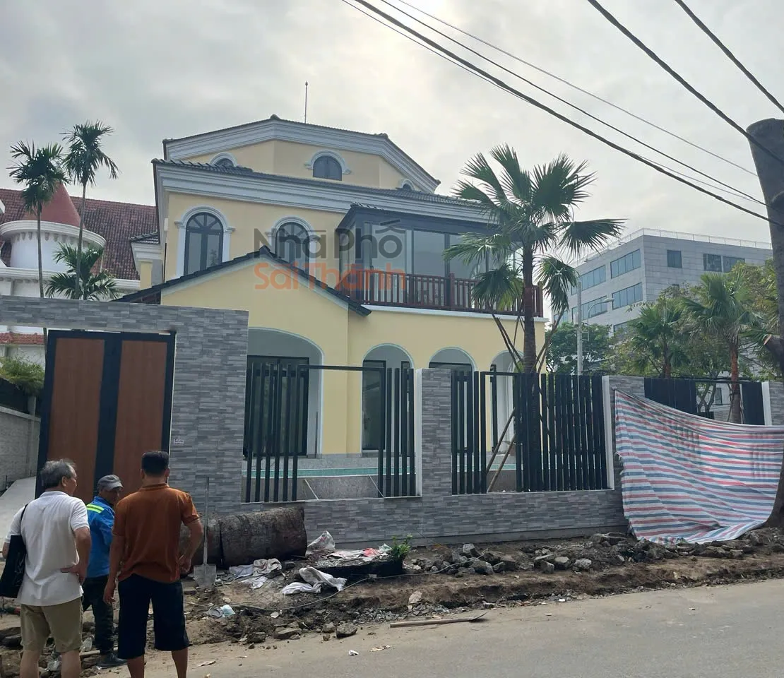 Hình ảnh Cho thuê biệt thự 2 mặt tiền 189C2 Nguyễn Văn Hưởng Phường Thảo Điền
