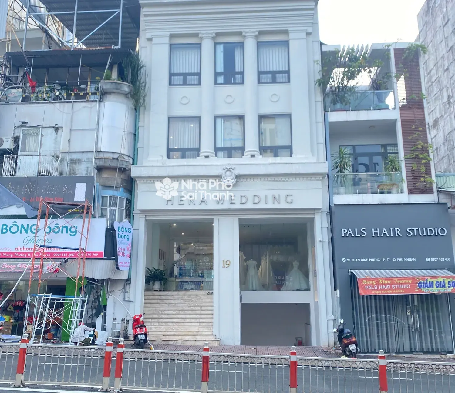 Hình ảnh Bán Nhà Mặt Tiền 17-19 Phan Đình Phùng , Phường 17 , Phú Nhuận
