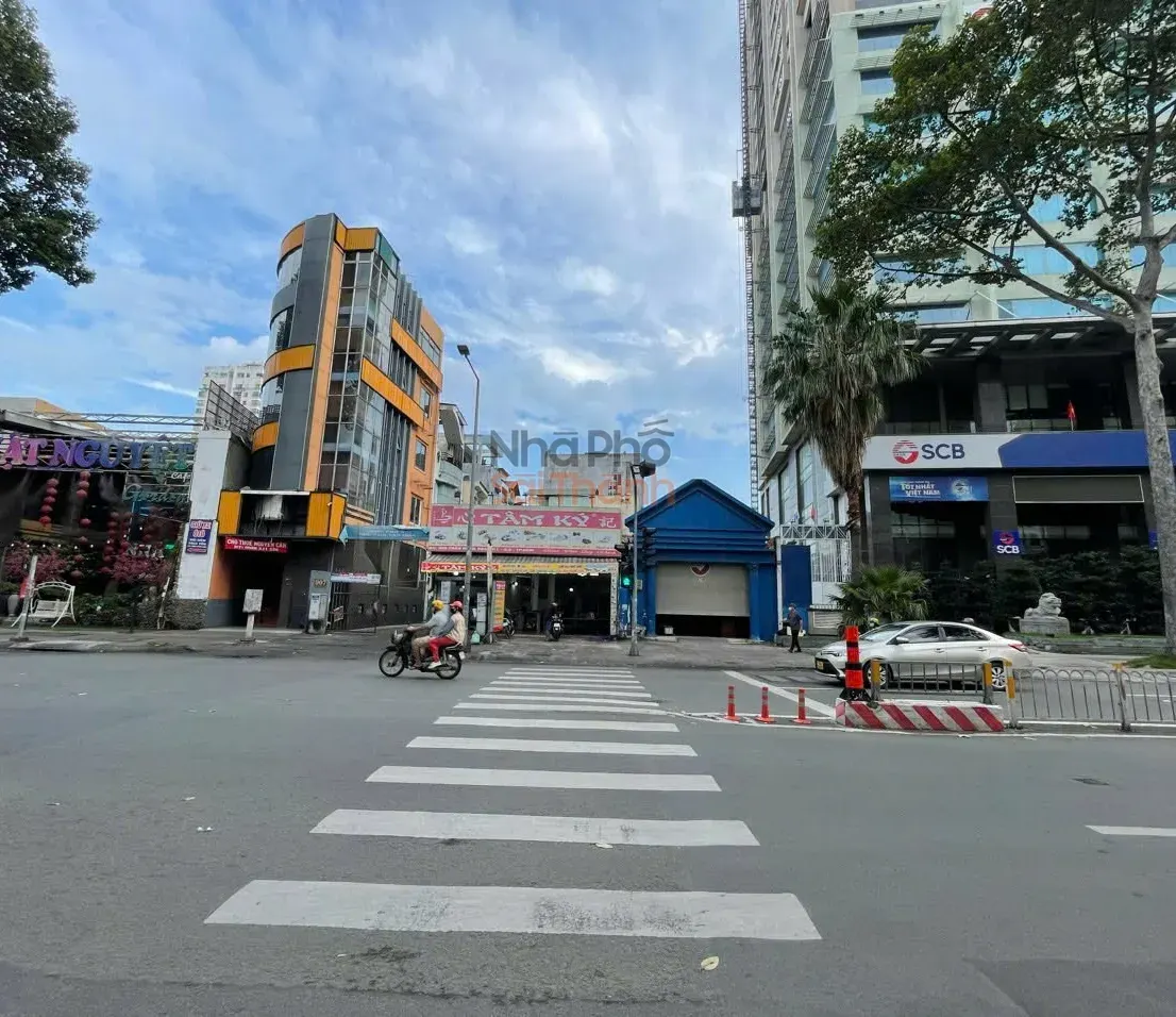 Hình ảnh Bán Nhà Mặt Tiền 909 Trần Hưng Đạo, Phường 1 , Quận 5
