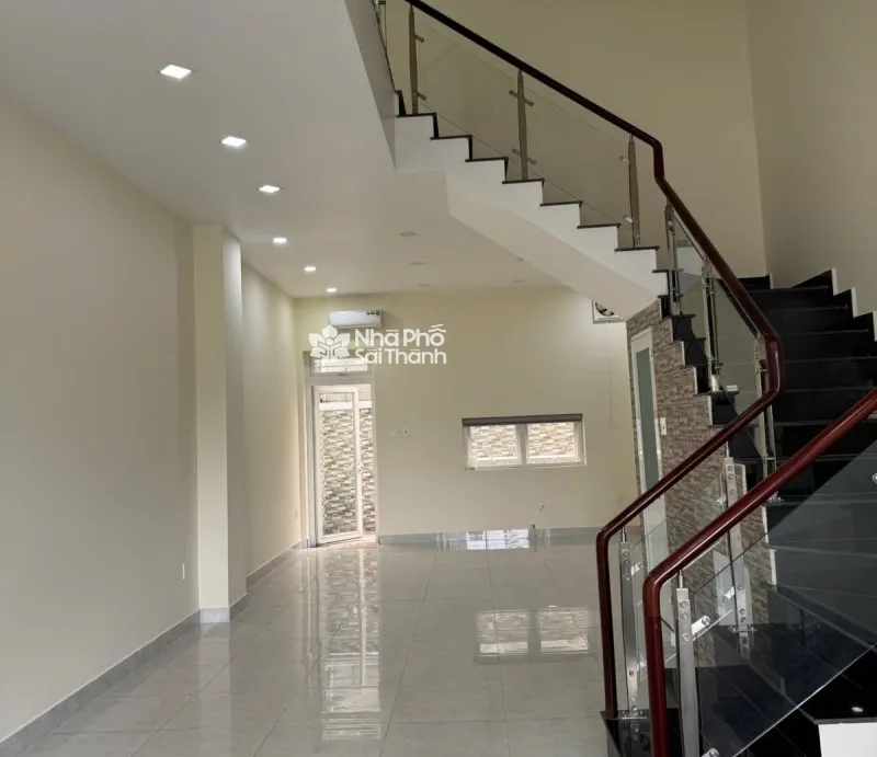 Hình ảnh Bán nhà mặt tiền Liên Phường, Phước Long B, TP. HCM