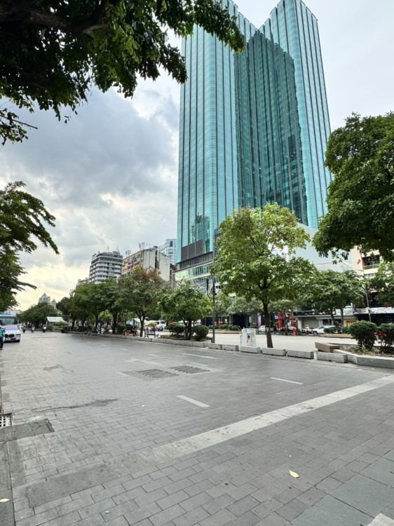 Hình ảnh Bán nhà Mặt tiền 3 Nguyễn Huệ, Phường Sài Gòn