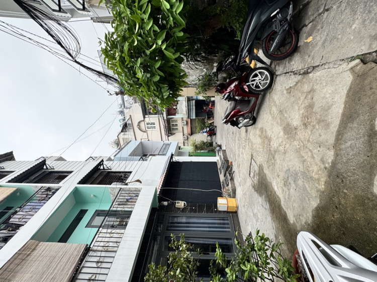 Hình ảnh Bán nhà hẻm 9/14 Lê Trực, Gia Định
