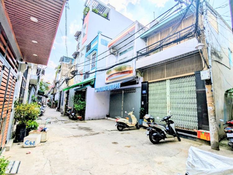 Hình ảnh Bán nhà hẻm 737/85 Lạc Long Quân, Phường Bảy Hiền