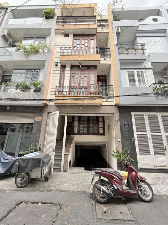 Hình ảnh Bán nhà Mặt tiền 133c Hoa Lan, Phường Cầu Kiệu