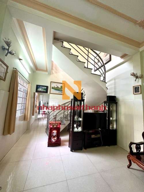 Hình ảnh Bán nhà 1360/1 Huỳnh Tấn Phát Phường Phú Mỹ, Quận 7