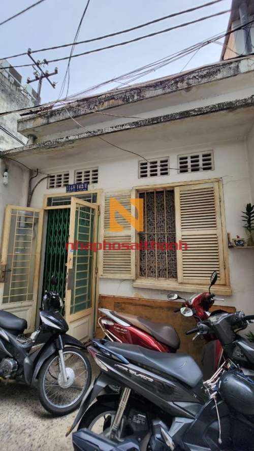 Hình ảnh Bán nhà 142/1 Võ Văn Kiệt phường Nguyễn Thái Bình Quận 1