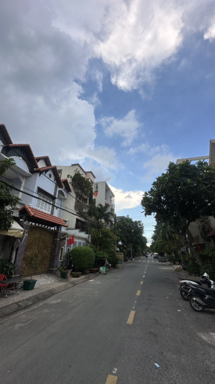 Hình ảnh Bán nhà mặt tiền 157 Lê Lâm, Phường Phú Thạnh