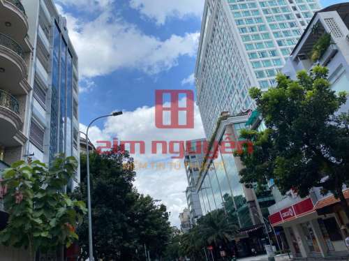 Hình ảnh Bán tòa nhà 220 Nguyễn Đình Chiểu Phường Võ Thị Sáu Quận 3