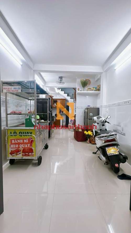 Hình ảnh Bán nhà 179 Đoàn Văn Bơ phường 13 quận 4