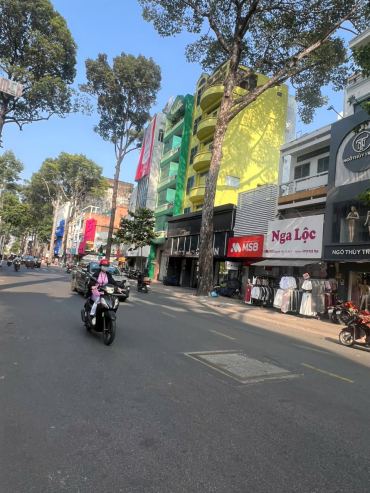 Hình ảnh Bán Nhà Mặt Tiền 105A Nguyễn Trãi, P2, Q5