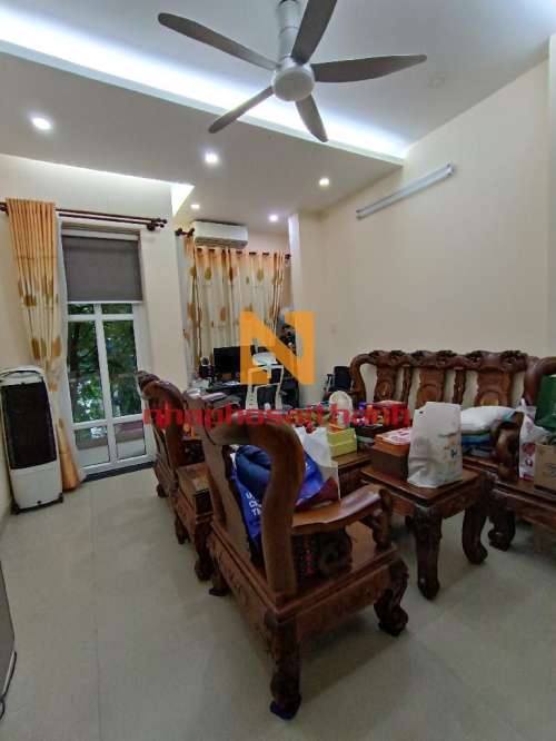 Hình ảnh Bán nhà 20 Trịnh Văn Cấn phường Cầu Ông Lãnh Quận 1