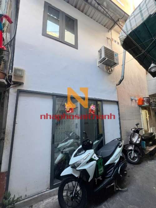 Hình ảnh Bán nhà 233/61B Võ Văn Kiệt phường Cô Giang Quận 1
