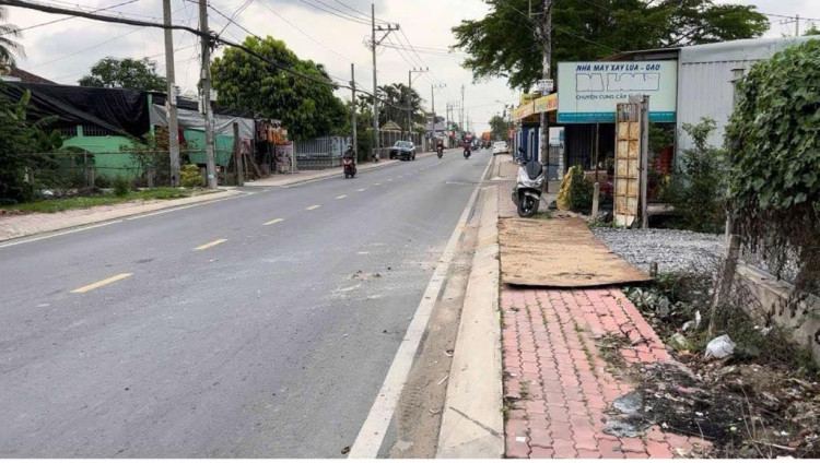 Hình ảnh Bán nhà mặt tiền 547 Đoàn Nguyễn Tuân, Bình Hưng