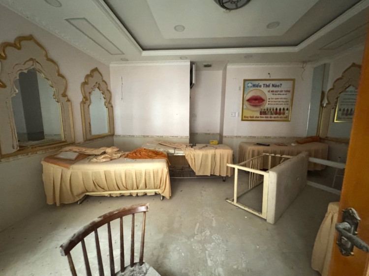 Hình ảnh Bán nhà mặt tiền 237-239 Lý Thái Tổ, phường Vườn Lài