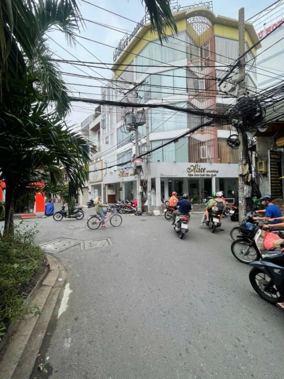 Hình ảnh Bán nhà mặt tiền 20 Trương Hoàng Thanh, Bảy Hiền