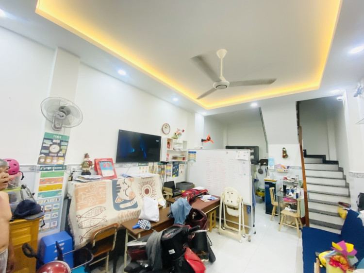 Hình ảnh Bán nhà hẻm 466/26 Nguyễn Văn Công, Phường Hạnh Thông
