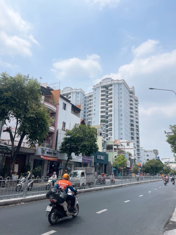 Hình ảnh Bán nhà mặt tiền 20 Nguyễn Sơn, Phường Phú Thọ Hòa