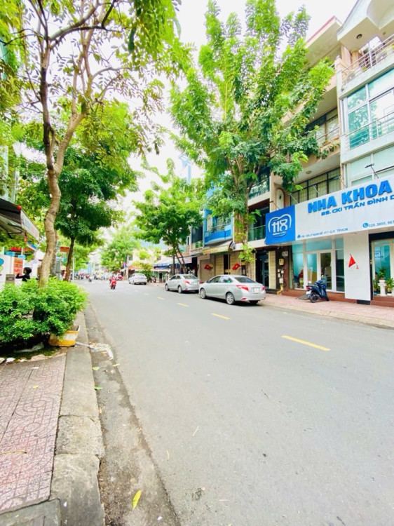 Hình ảnh Bán nhà Mặt tiền b15 Lý Nam Đế, Phường Minh Phụng