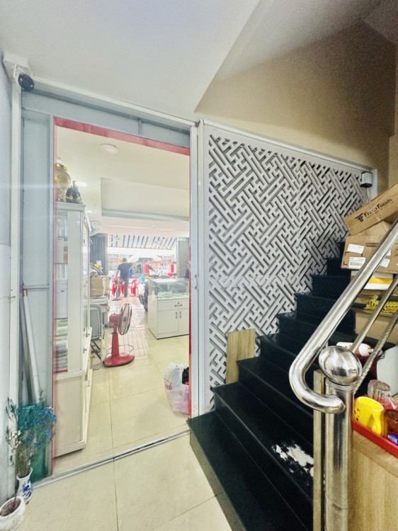 Hình ảnh Bán nhà Mặt tiền 78 Phan Xích Long, Phường Minh Phụng