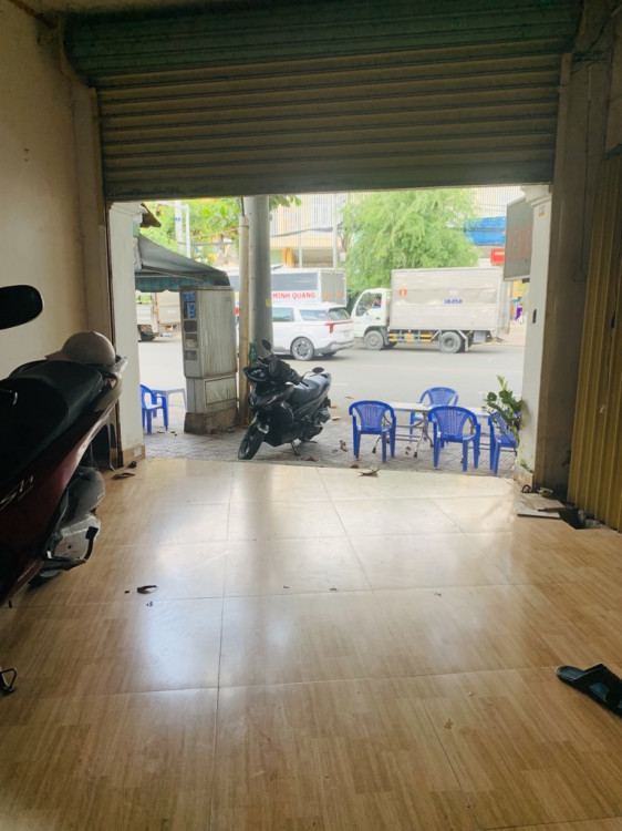 Hình ảnh Bán nhà mặt tiền 2921 Huỳnh Tấn Phát, xã Nhà Bè