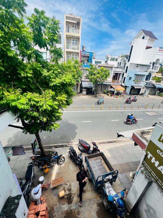 Hình ảnh Bán nhà mặt tiền 20 Tân Hóa, Minh Phụng