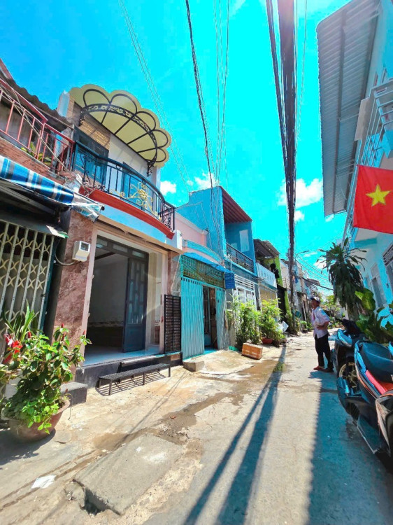 Hình ảnh Bán nhà hẻm 54/220/28 Phạm Hùng, xã Bình Hưng