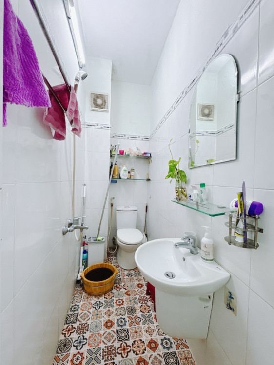 Hình ảnh Bán nhà Hẻm 241/10 Bến Vân Đồn, Phường Khánh Hội