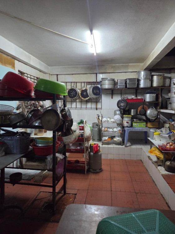 Hình ảnh Bán nhà mặt tiền 61 Tân Trang, Phường Tân Hòa