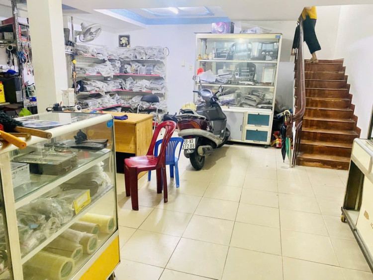 Hình ảnh Bán nhà mặt tiền 188 Tân Phước, phường Diên Hồng