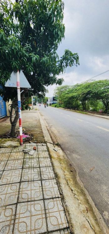 Hình ảnh Bán nhà mặt tiền 586 Huỳnh Thị Na, xã Đông Thạnh