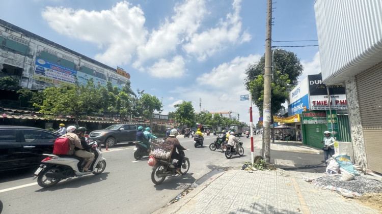 Hình ảnh Bán nhà mặt tiền 1050 Quang Trung, phường Thông Tây Hội