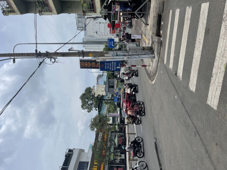 Hình ảnh Bán nhà mặt tiền 125	Đặng Thúc Liêng Phường Bình Đông