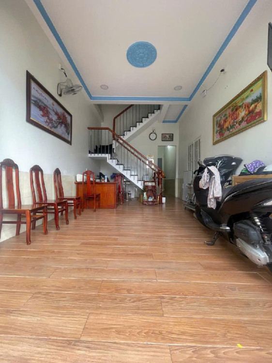 Hình ảnh Bán nhà hẻm 270/2a Lê Đình Cẩn, Bình Tân