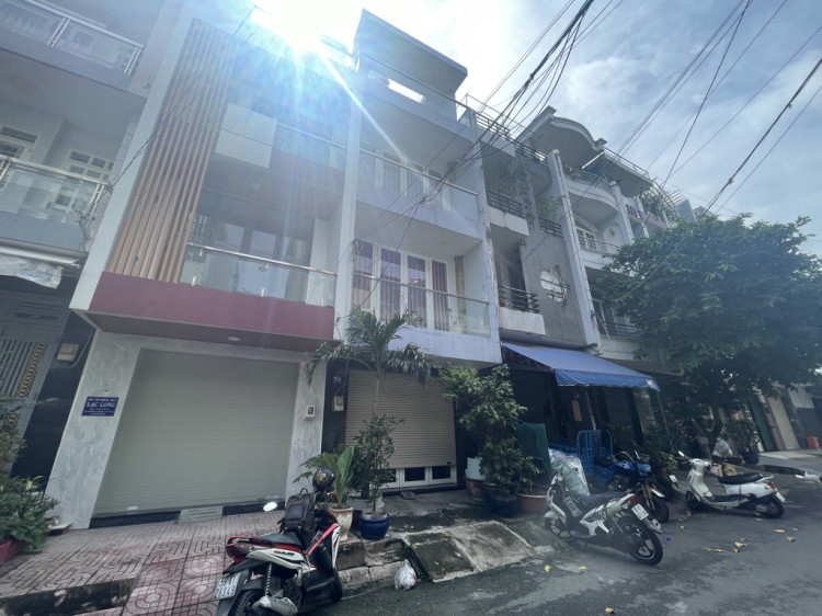 Hình ảnh Bán nhà mặt tiền 16 Đường số 21 phường Bình Phú