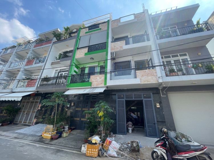 Hình ảnh Bán nhà mặt tiền 22 Đường số 57 phường Bình Phú