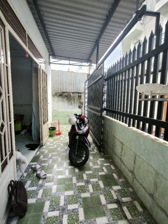 Hình ảnh Bán nhà mặt tiền 64 Số, Long Bình