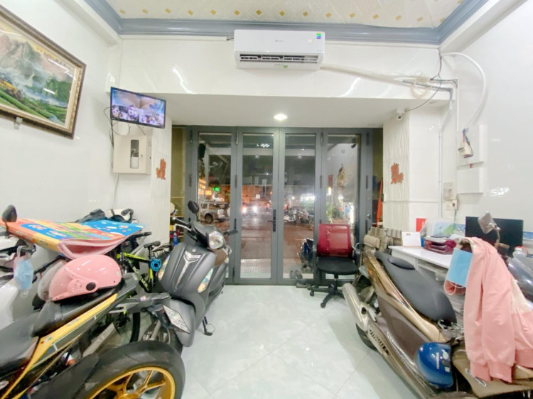 Hình ảnh Bán nhà mặt tiền 100 Thiên Phước, Phường Tân Hòa
