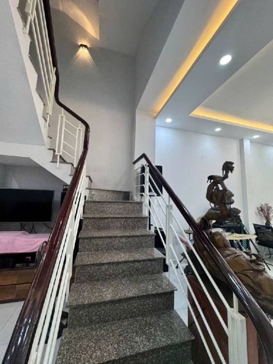 Hình ảnh Bán nhà mặt tiền 244 Lê Cao Lãng, Phường Phú Thạnh