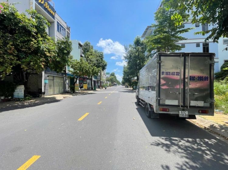 Hình ảnh Bán đất Mặt tiền 165 D2, Phường Tăng Nhơn Phú