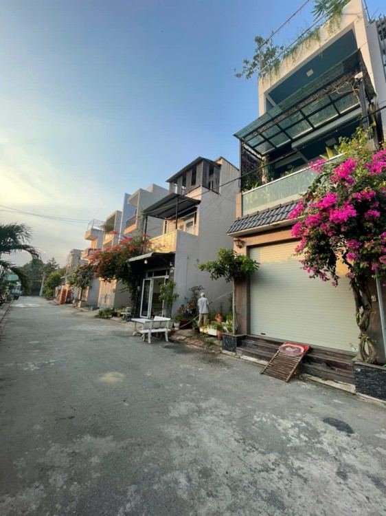 Hình ảnh Bán nhà Mặt tiền 5 Võ Văn Hát, Phường Long Trường
