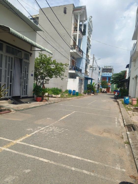 Hình ảnh Bán đất thửa 673 tờ 38 Hoàng Hữu Nam, Phường Long Bình