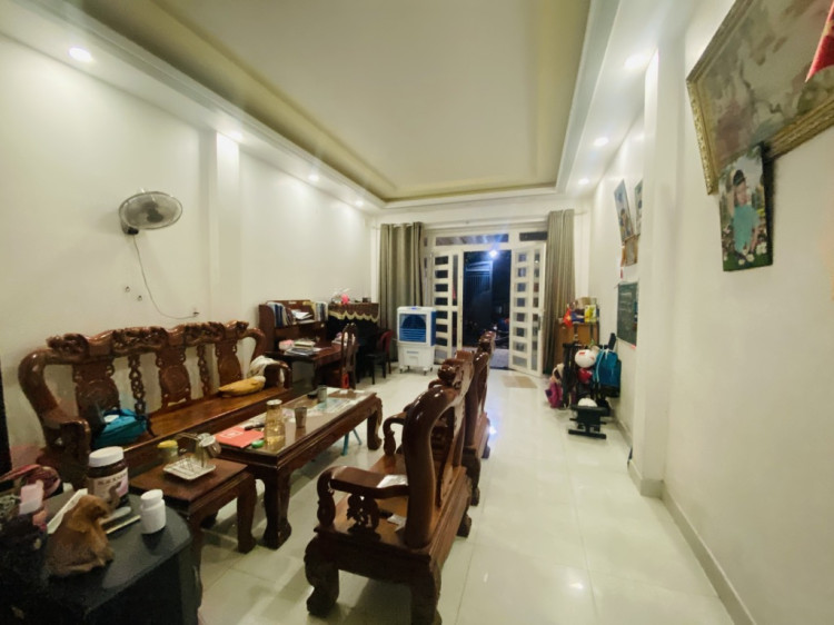Hình ảnh Bán nhà hẻm 108/7 Đường Số 6, Phường Long Bình