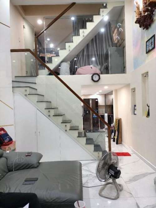 Hình ảnh Bán nhà 318/61 Phạm Văn Hai Phường 5 Quận Tân Bình