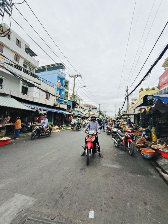 Hình ảnh Bán nhà mặt tiền 3b Bùi Minh Trực, Phường Bình Đông