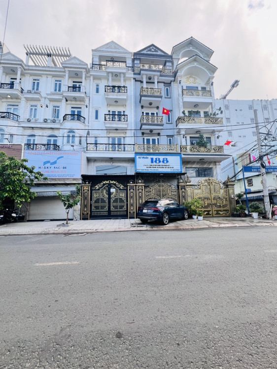 Hình ảnh Bán nhà mặt tiền 42b Hoàng Bật Đạt, Phường Tân Bình