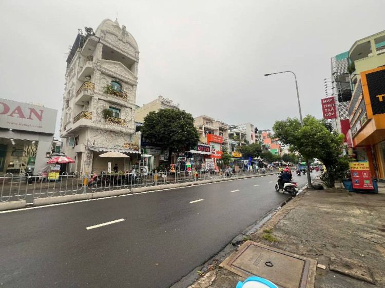 Hình ảnh Bán nhà mặt tiền 218 Nguyễn Sơn, Phường Phú Thọ Hòa