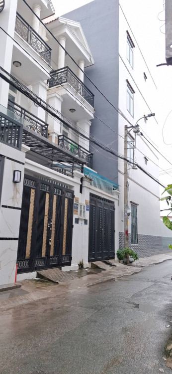 Hình ảnh Bán nhà Mặt tiền 137 Đường 11 Phường Thủ Đức