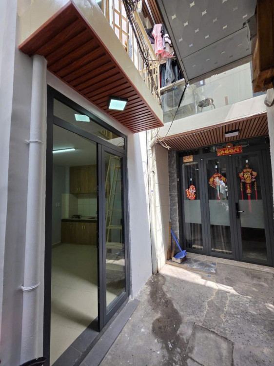 Hình ảnh Bán nhà Hẻm 152/54/33f Lạc Long Quân, Phường Bình Thới