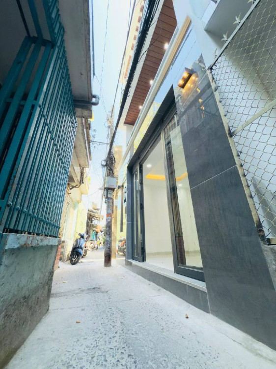 Hình ảnh Bán nhà hẻm 466/6 Hưng Phú Phường Chánh Hưng